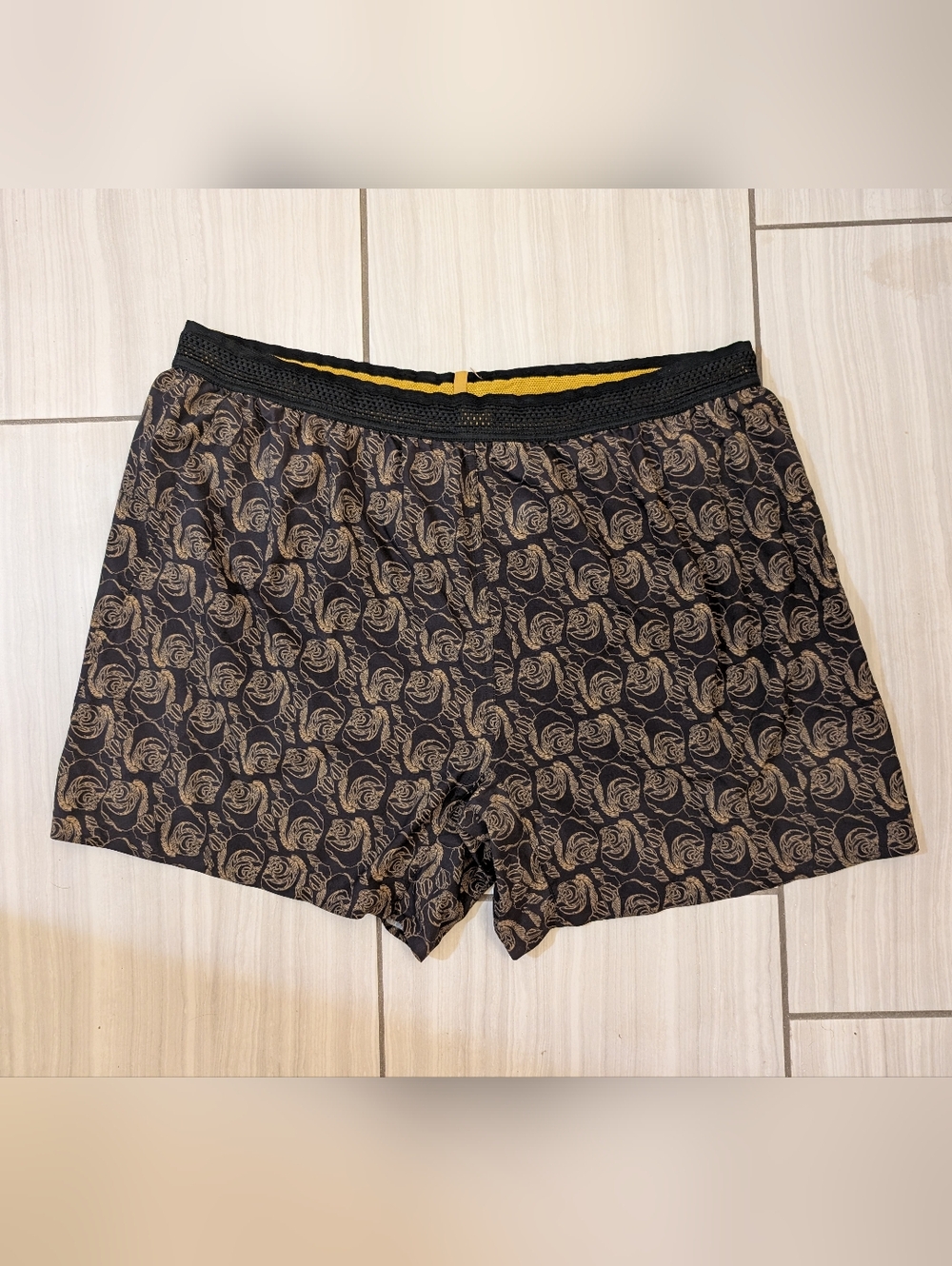 Janji AFO Middle Running Shorts 5" Lined Athletic Black Print Stretch Zip Men XL